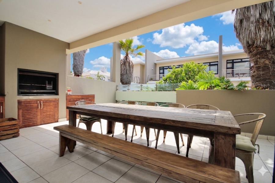 3 Bedroom Property for Sale in Sunset Beach Western Cape
